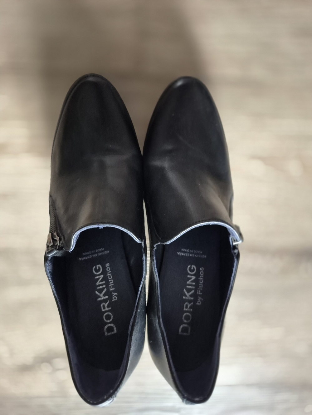 Dorking Womens Black Slip-On Dress Shoes